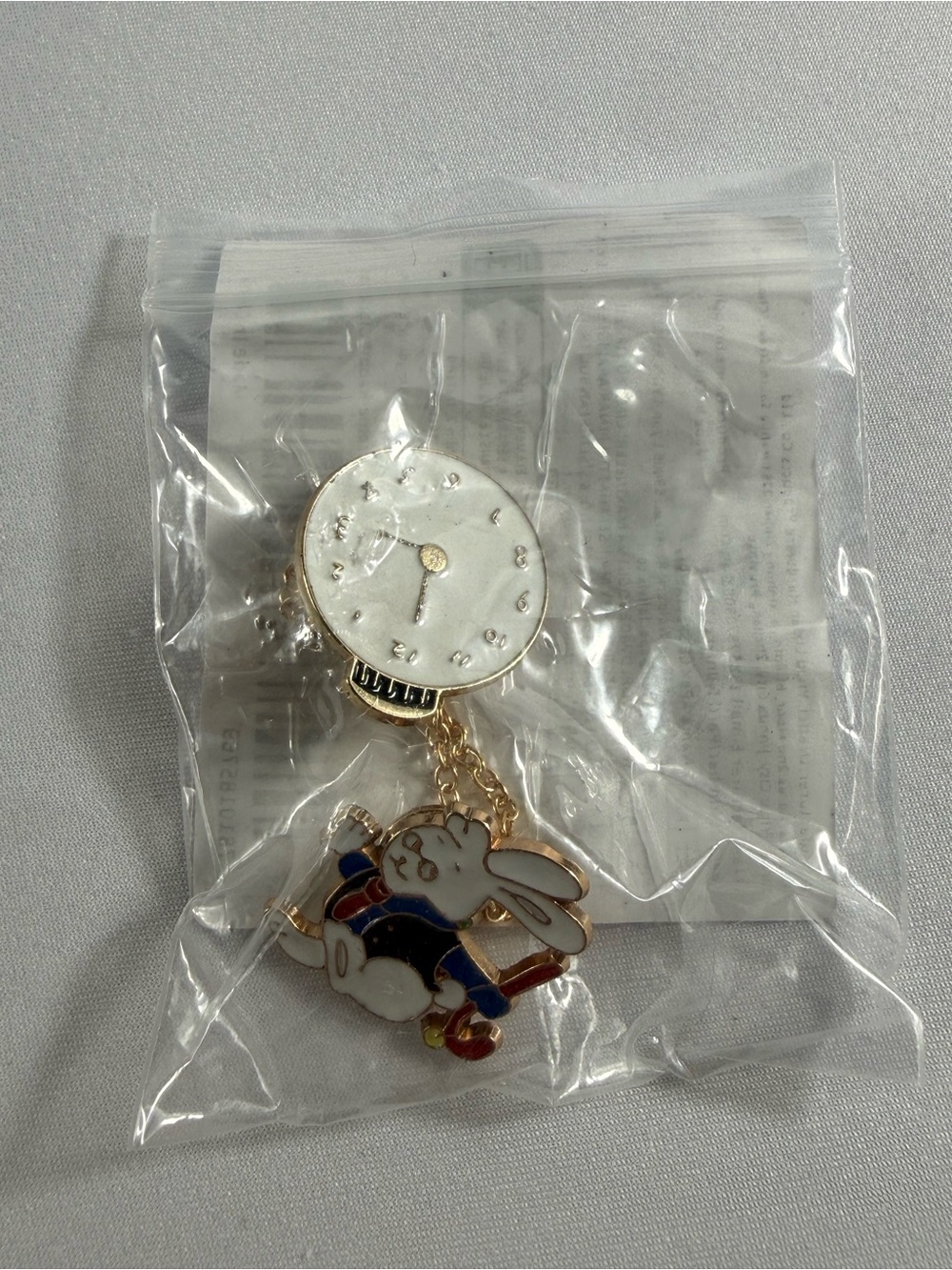 NWT-White Rabbit Pocket Watch Clock 4.05” x 1.98” Lapel Brooch Pin - Picture 6 of 7